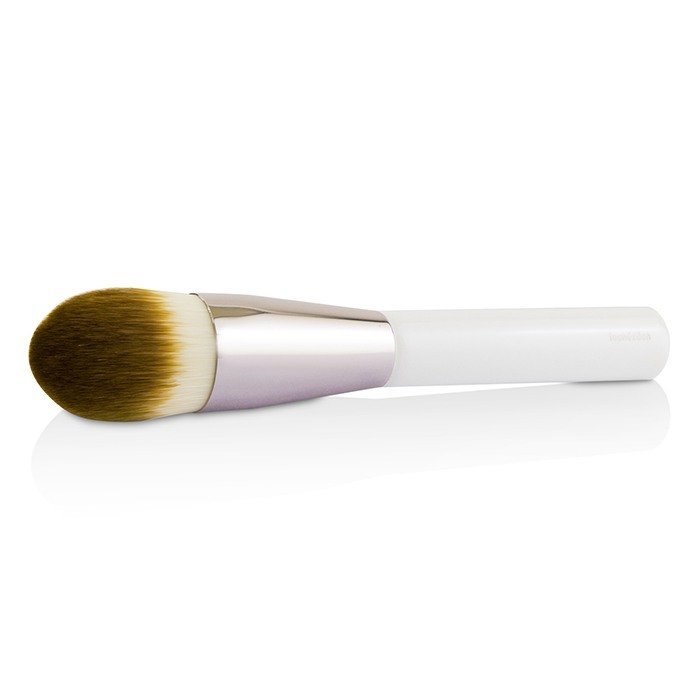 Foundation brush with natural hair