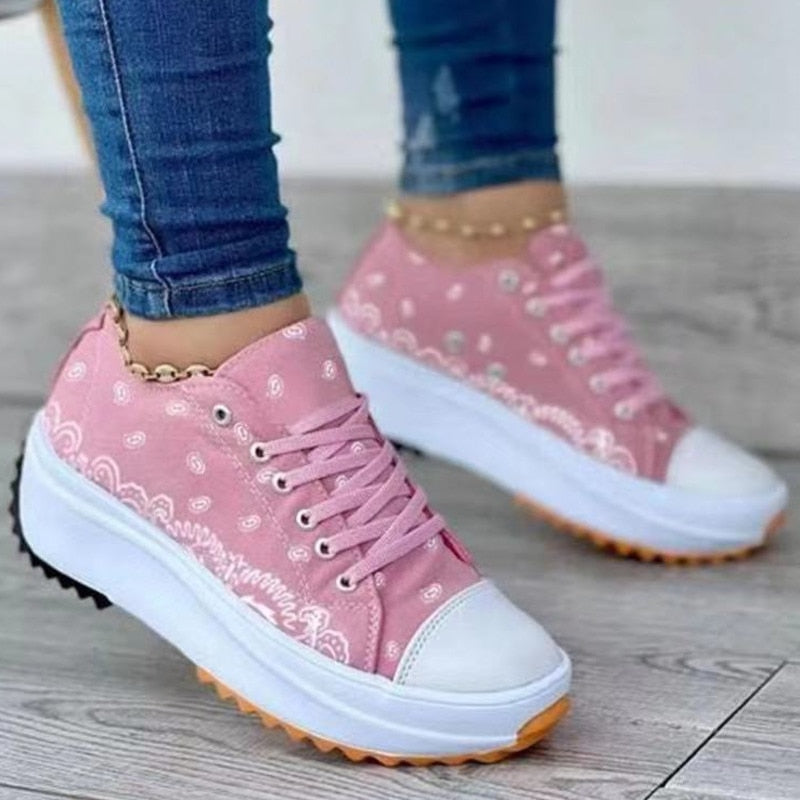 Fashion Women's Sneakers - Step Up Your Style with Comfortable Footwear