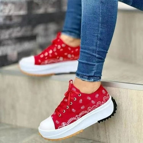 Fashion Women's Sneakers - Step Up Your Style with Comfortable Footwear