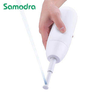 "Portable Travel Bidet: Handheld 400ml with Retractable Nozzle"